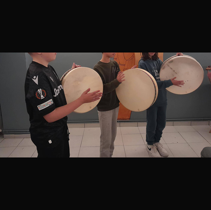 Από τους αοιδούς της Ομηρικής εποχής στους σύγχρονους μελετητές της Αρχαίας μουσικής.